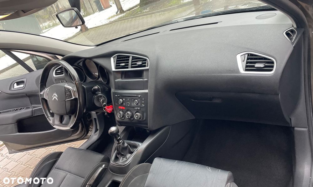 Citroën C4 HDi 110 Exclusive - 14