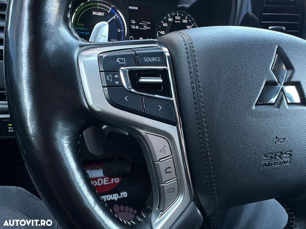 Mitsubishi Outlander - 17