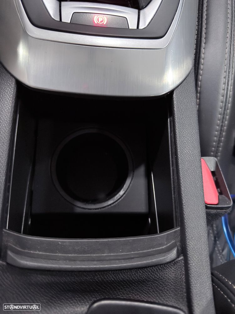 Peugeot 308 1.6 e-HDi Allure J17 - 12