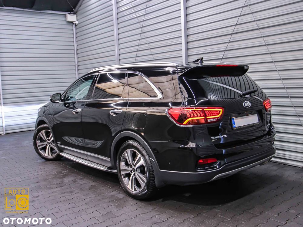 Kia Sorento - 4