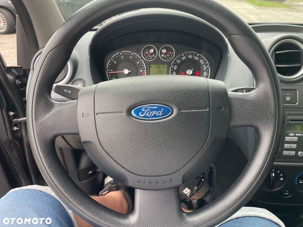 Ford Fiesta 1.3 Ambiente - 6