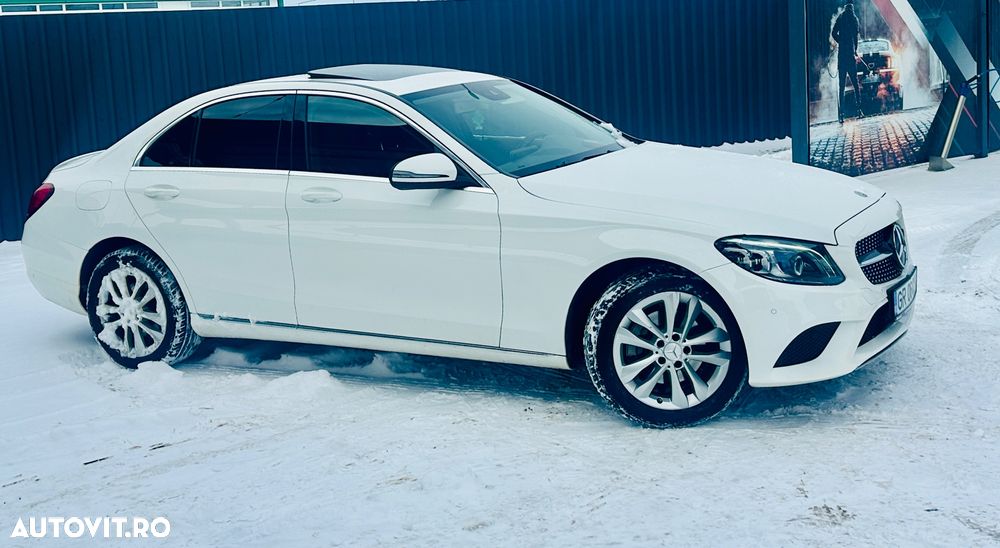 Mercedes-Benz C 220 d 4MATIC 9G-TRONIC - 11