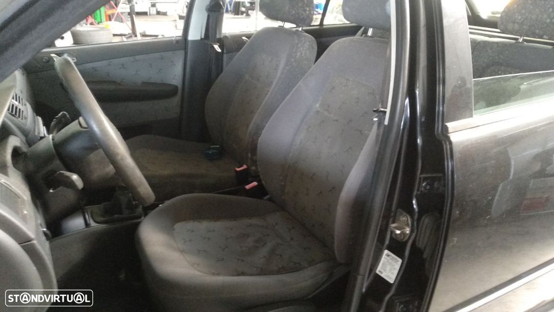 Caixa velocidades Skoda Fabia Combi 1.4 mpi de 2002 - 7