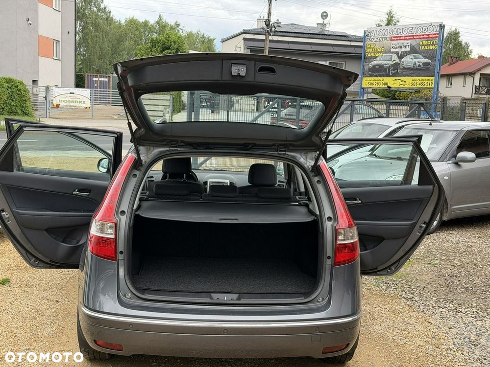 Hyundai i30 - 23