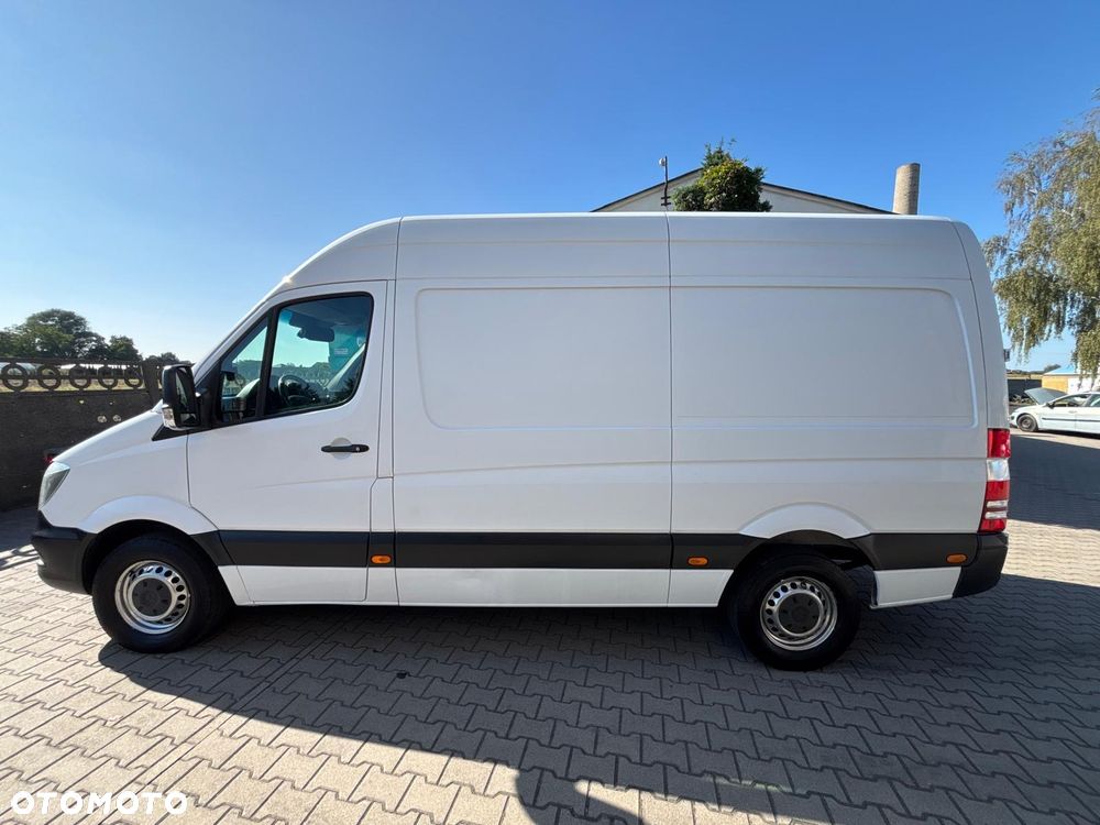 Mercedes-Benz SPRINTER - 4
