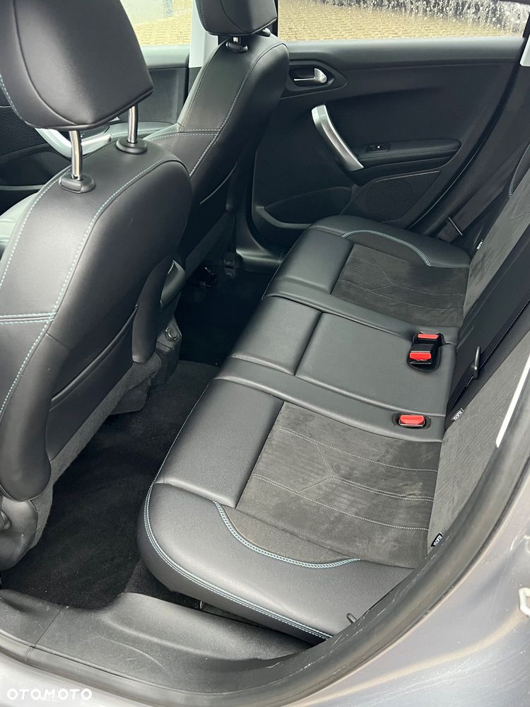 Peugeot 2008 - 22