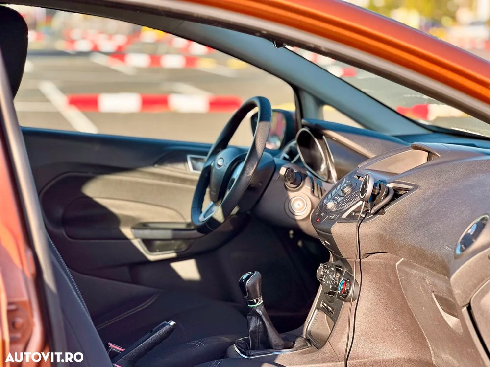 Ford Fiesta - 15