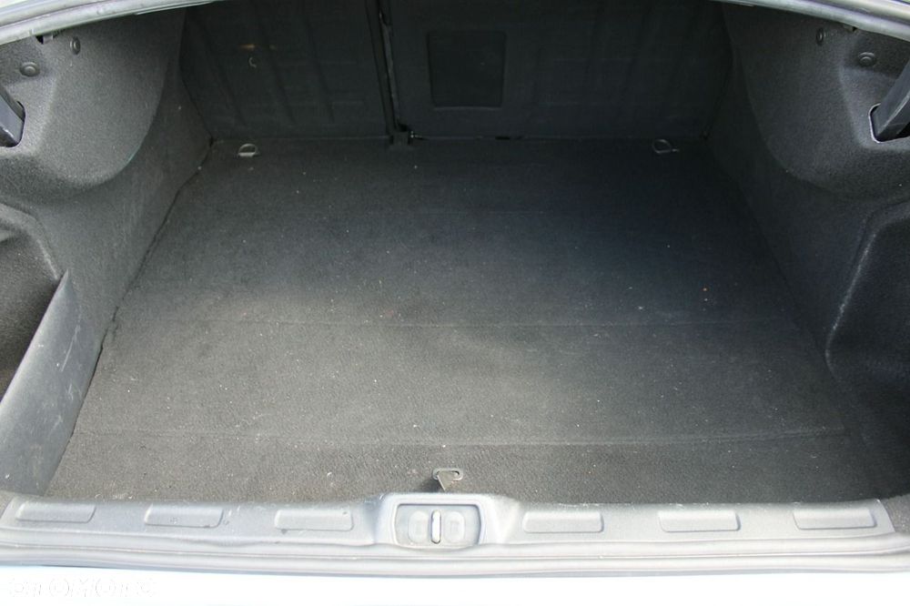 Citroën C5 2.0 HDi Exclusive - 33