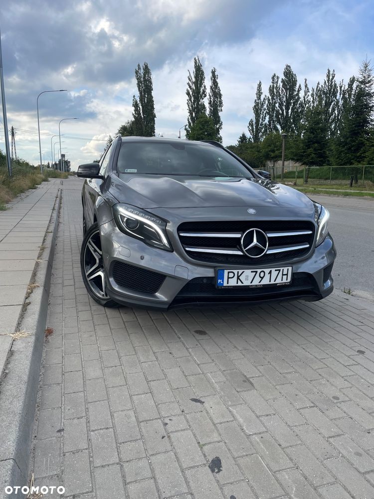 Mercedes-Benz GLA - 3
