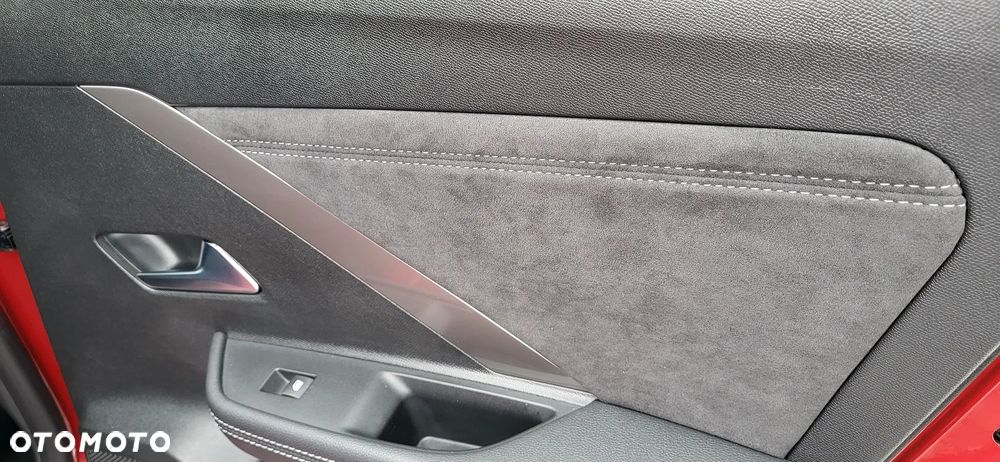 Opel Astra 1.2 Turbo Start/Stop GS Line - 29