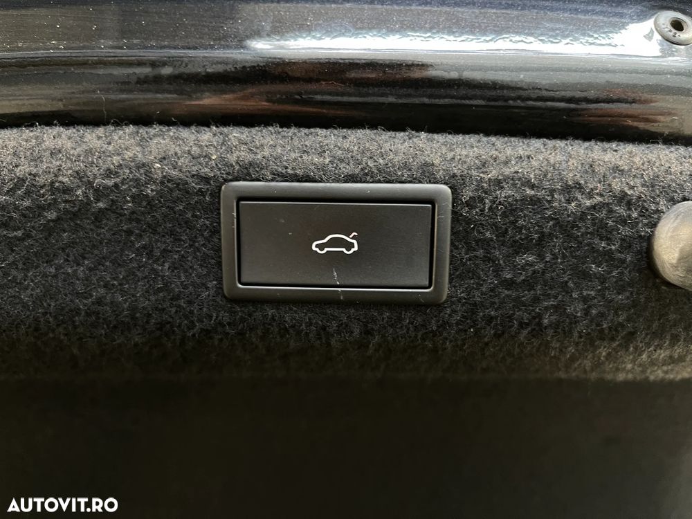 Skoda Superb 2.0 TDI DSG Ambition - 19