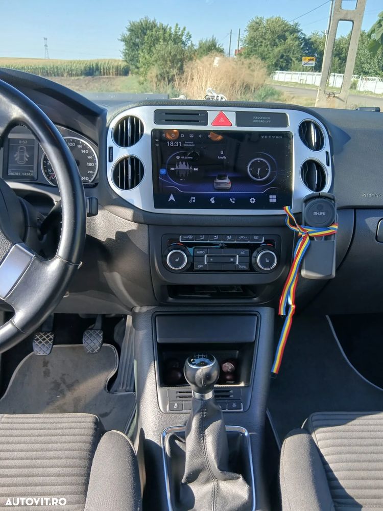 Volkswagen Tiguan 2.0 TDI DPF 4Motion Track&Field - 8