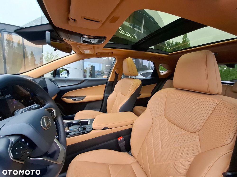 Lexus NX 350h Omotenashi AWD - 11