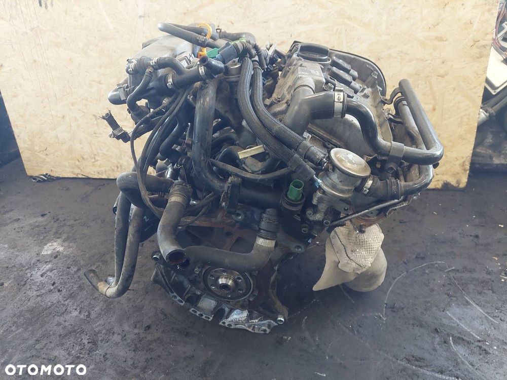 SILNIK BENZYNOWY + TURBOSPRĘŻARKA AUDI A6 C5 1.8 T AWT 058145703J - 2