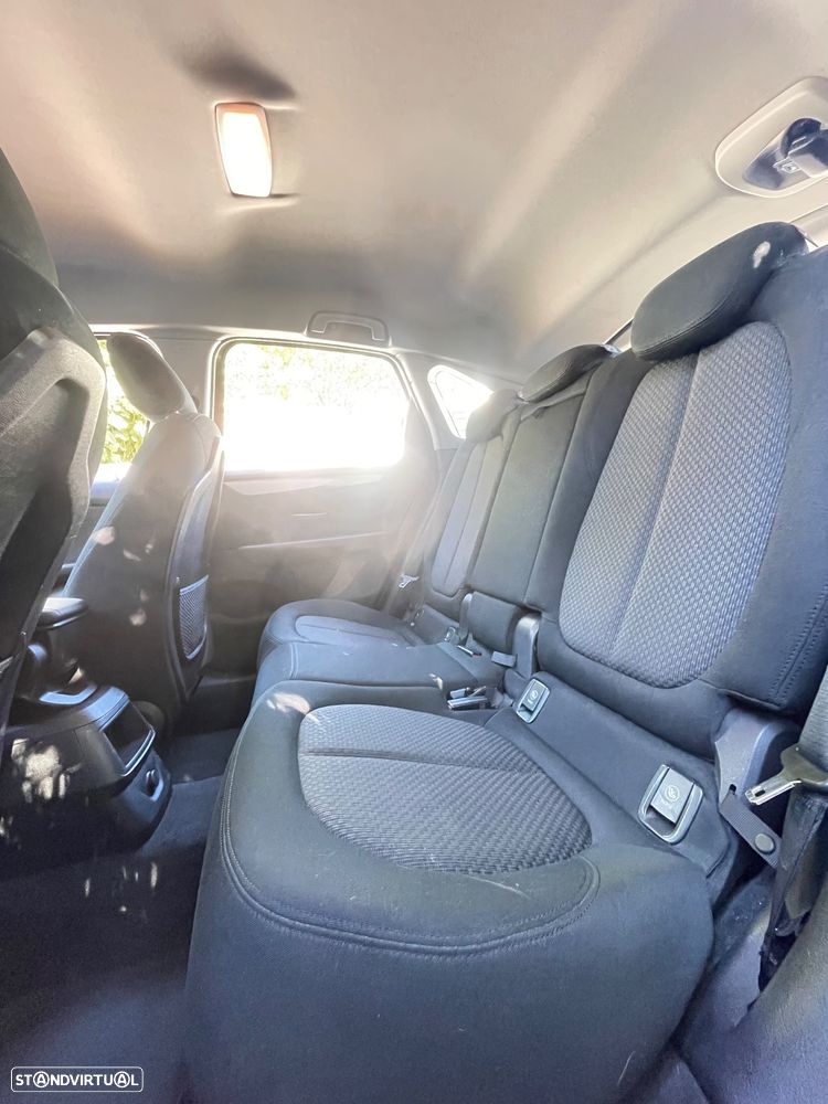 BMW 214 Active Tourer d Line Sport - 4
