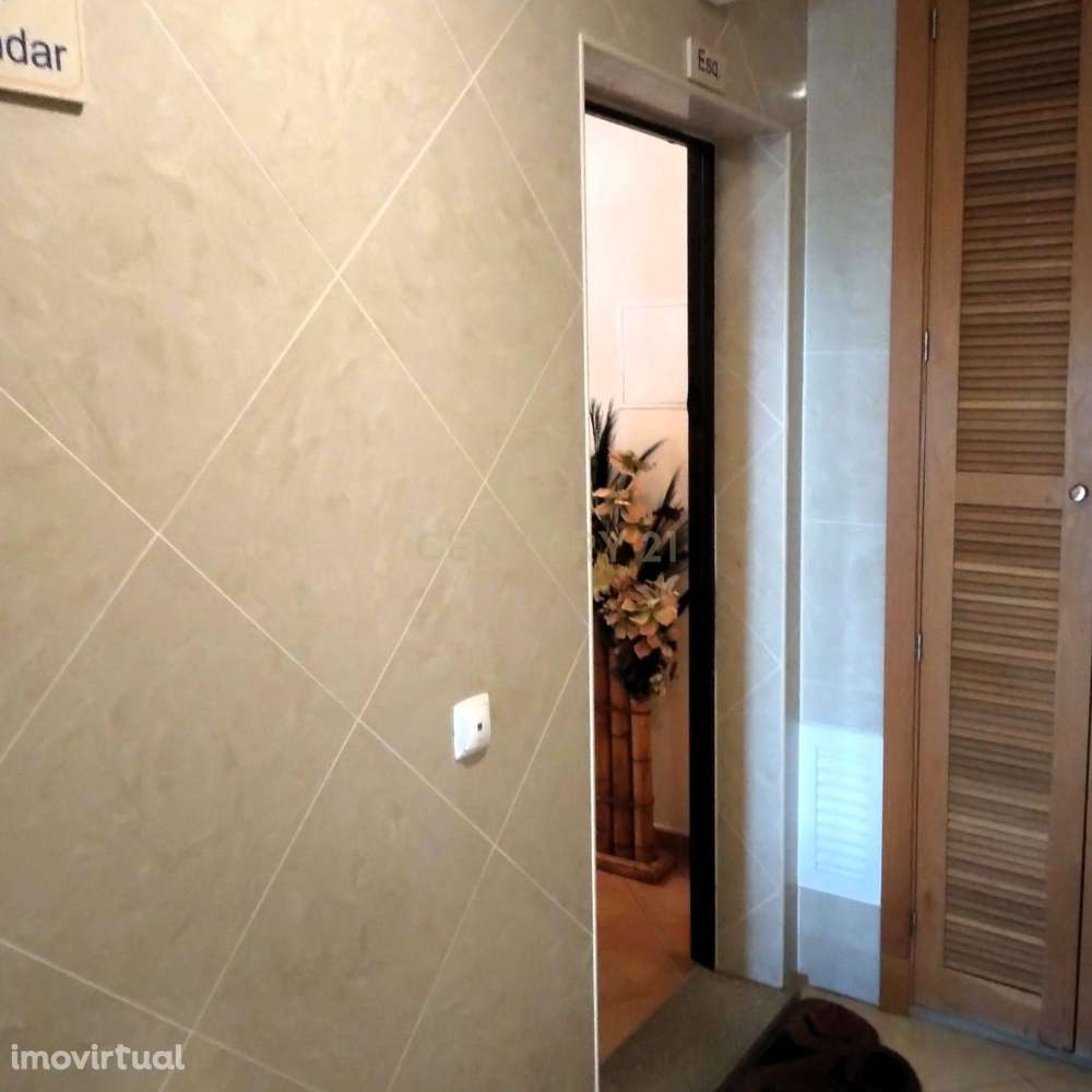 Apartamento T3 em Almancil, condomínio com Piscina, Jardim e Garagem - Grande imagem: 3/31