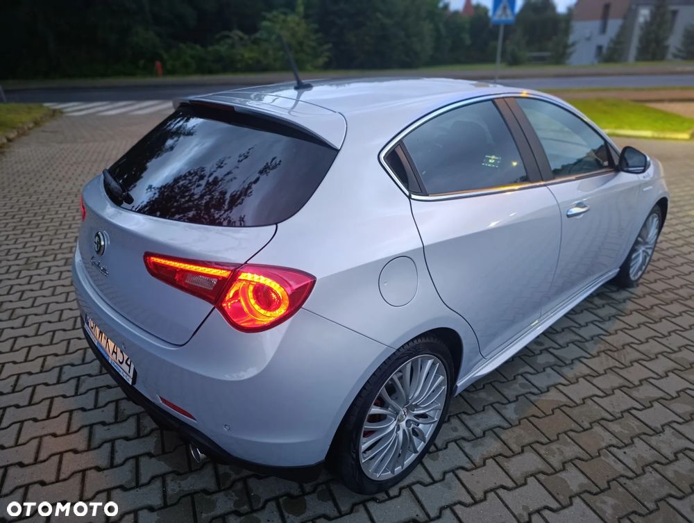 Alfa Romeo Giulietta - 24