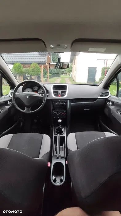 Peugeot 207 - 4