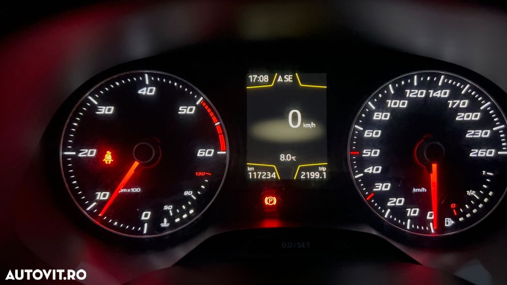 Seat Leon 1.6 TDI ECOMOTIVE Reference - 12