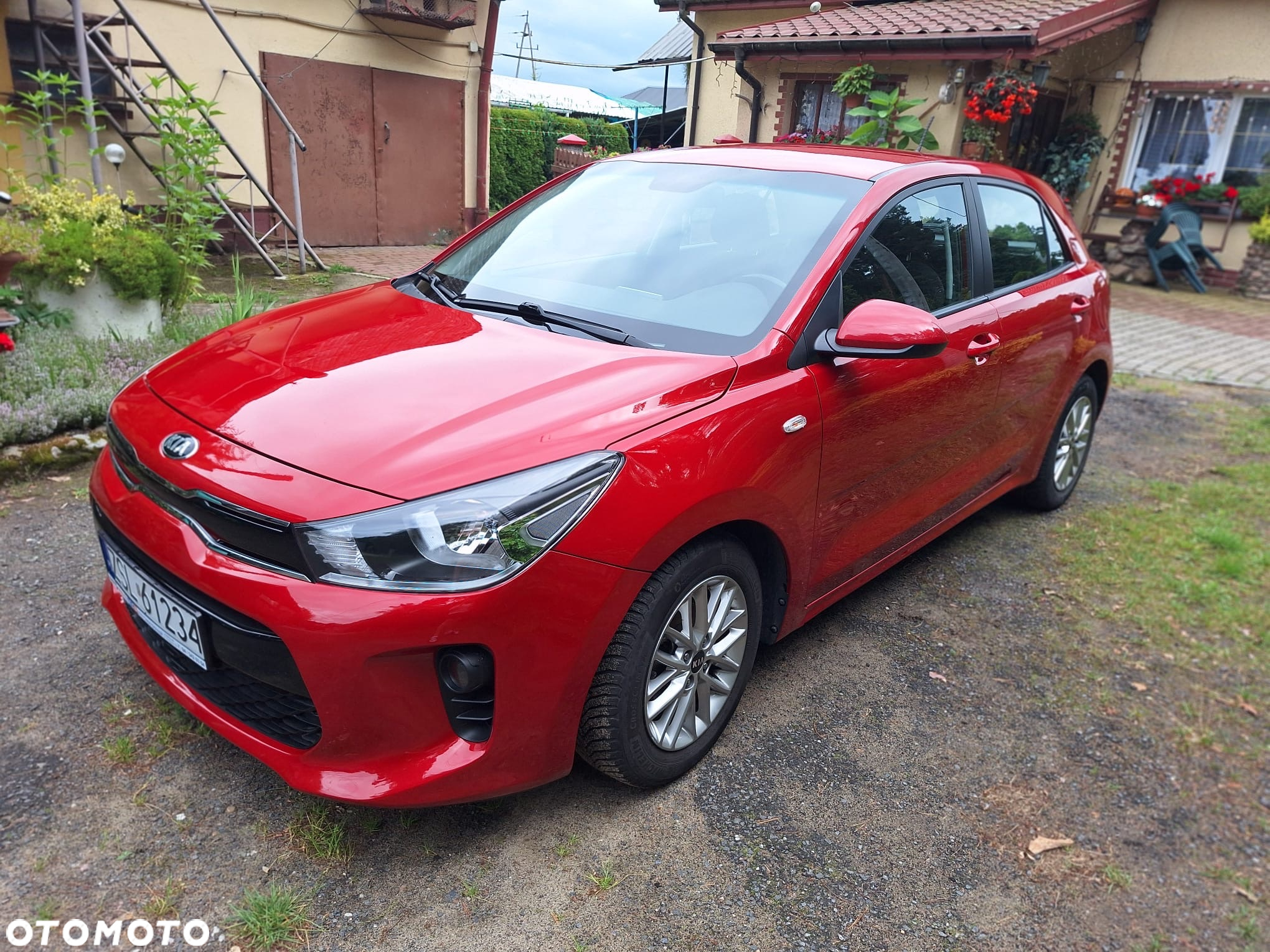 Kia Rio 1.2 L - 10
