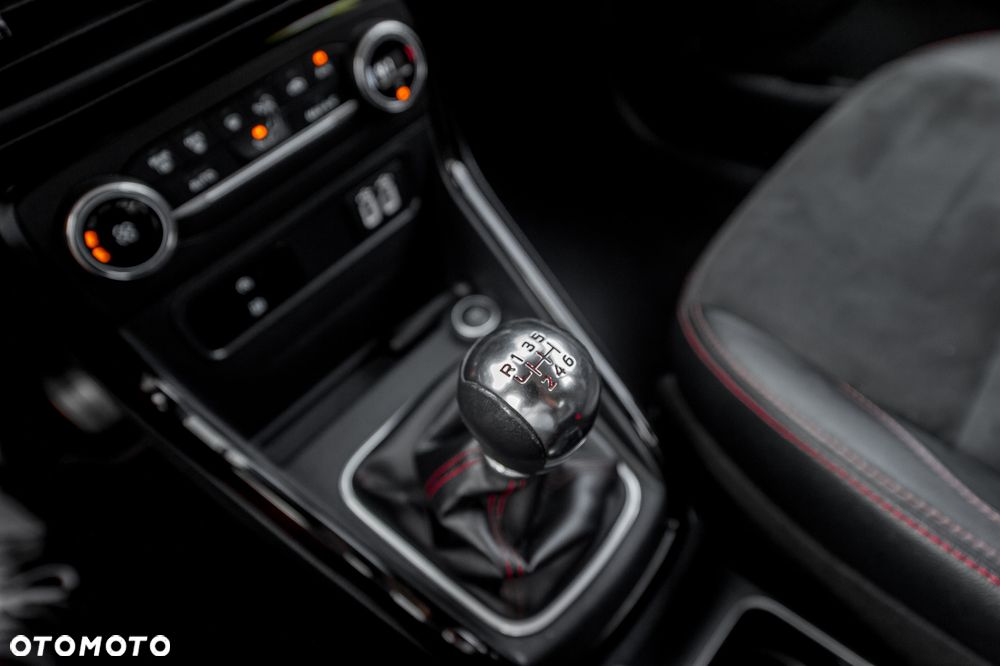 Ford EcoSport 1.5 EcoBlue Allrad ST-LINE - 34