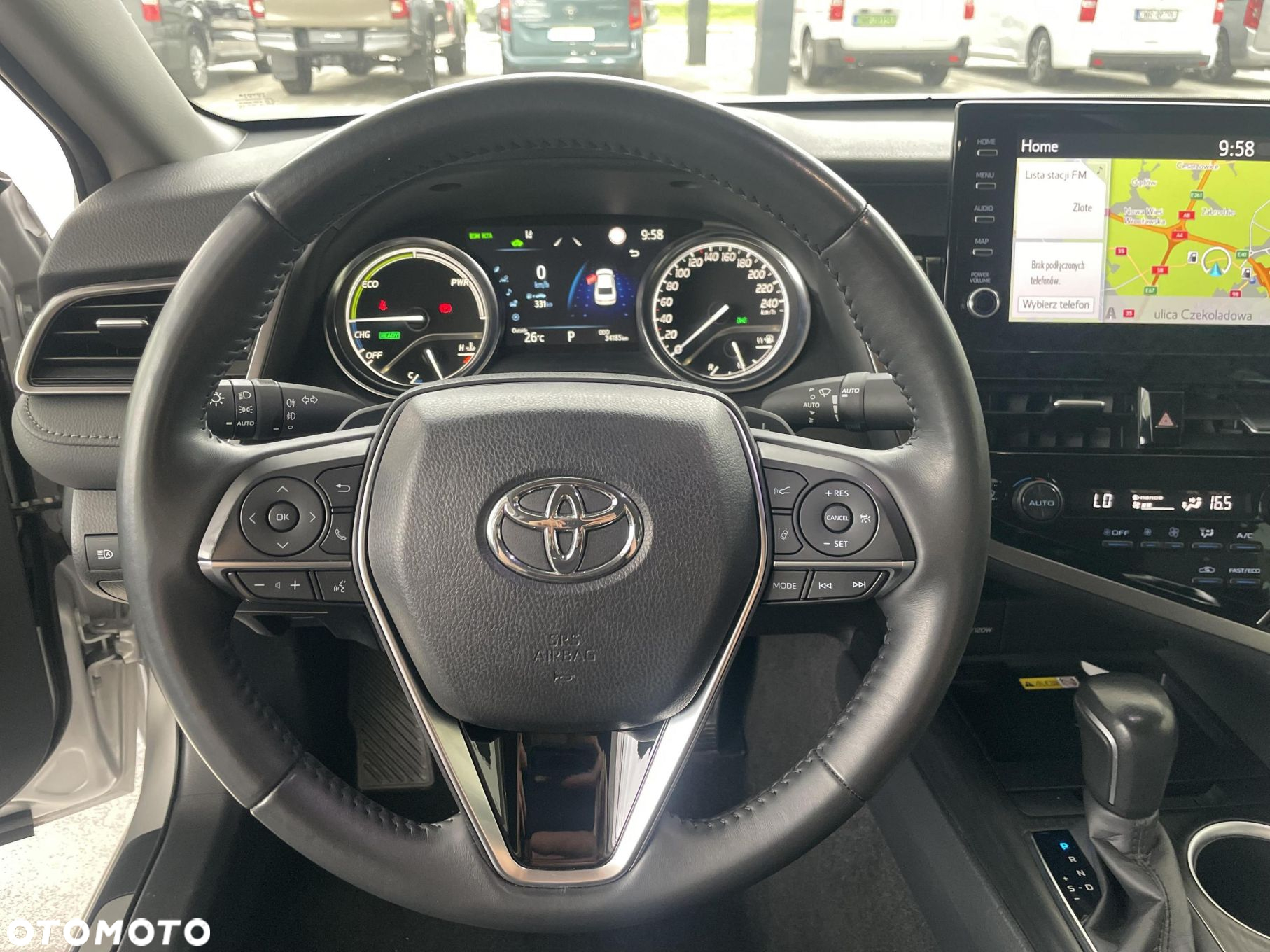 Toyota Camry - 16