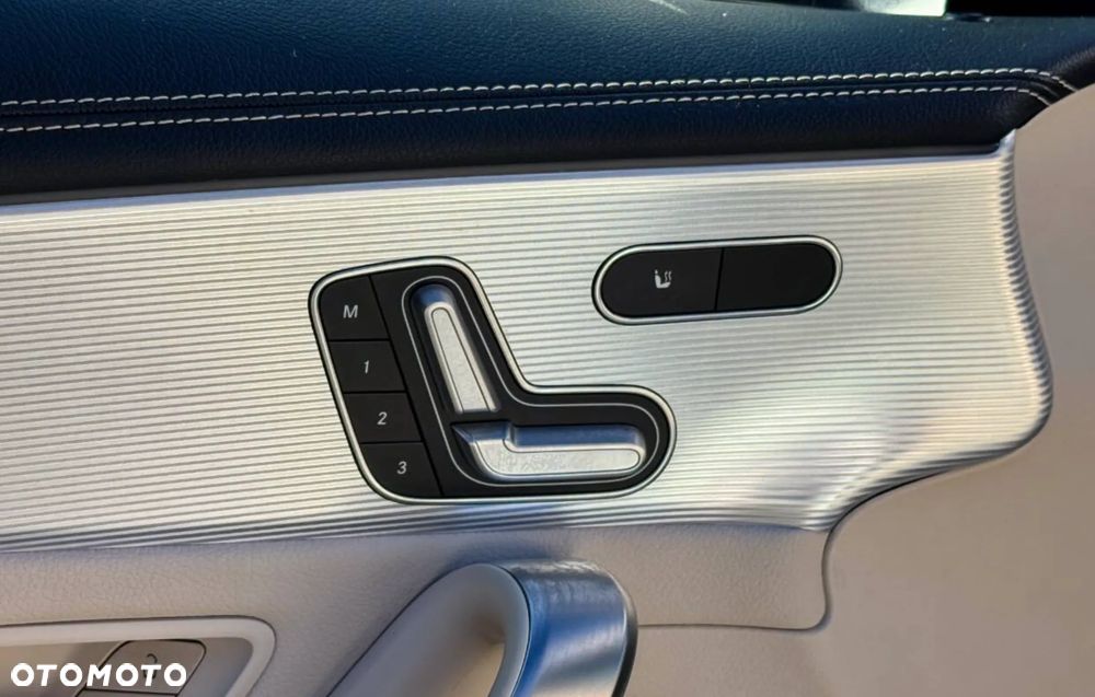 Mercedes-Benz CLA - 17