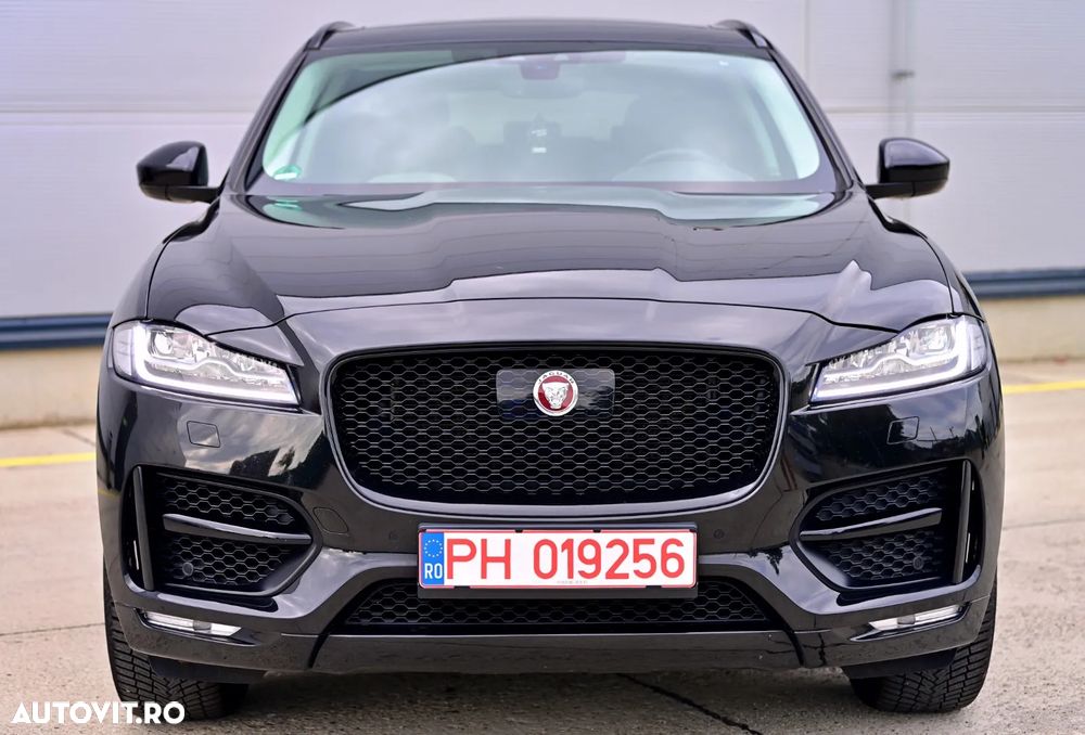Jaguar F-Pace P250 AWD R-Dynamic Black - 3