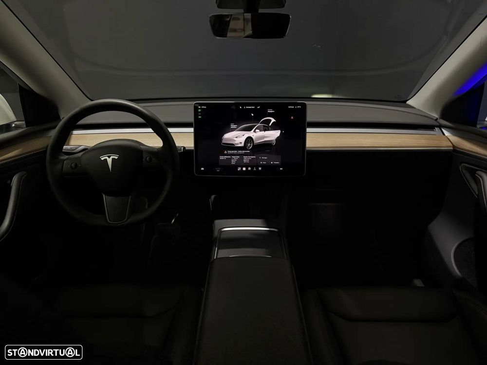 Tesla Model Y Long Range Dual Motor AWD - 21