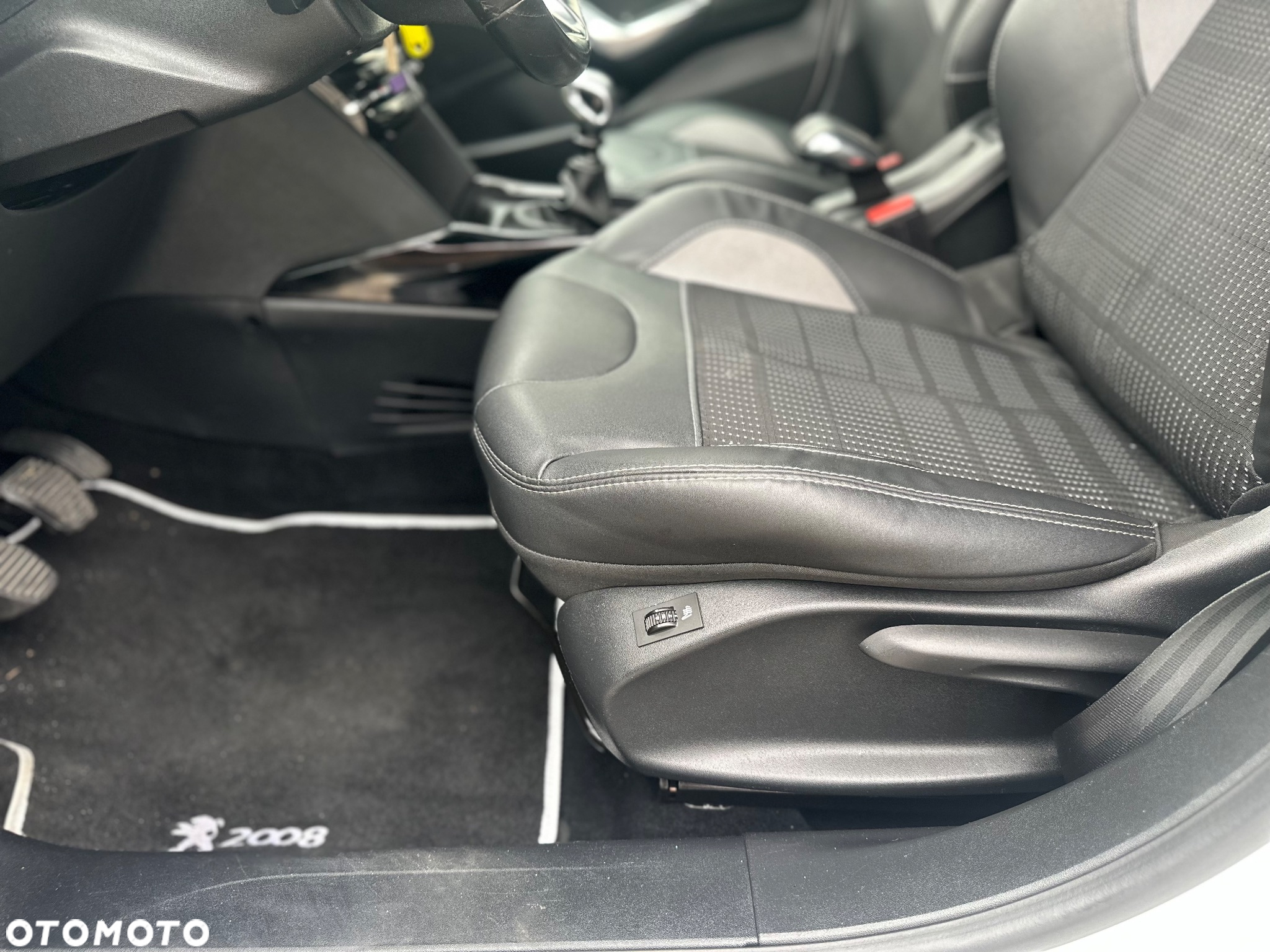 Peugeot 2008 BlueHDi FAP 120 STOP & START Allure - 5