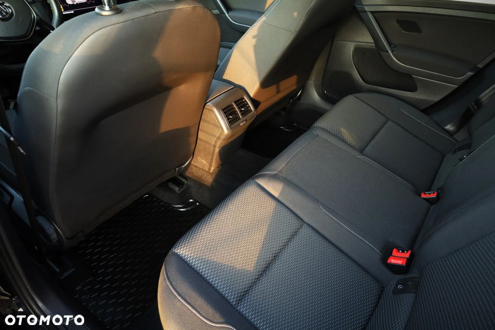 Volkswagen Golf 1.5 TSI BMT Comfortline - 11