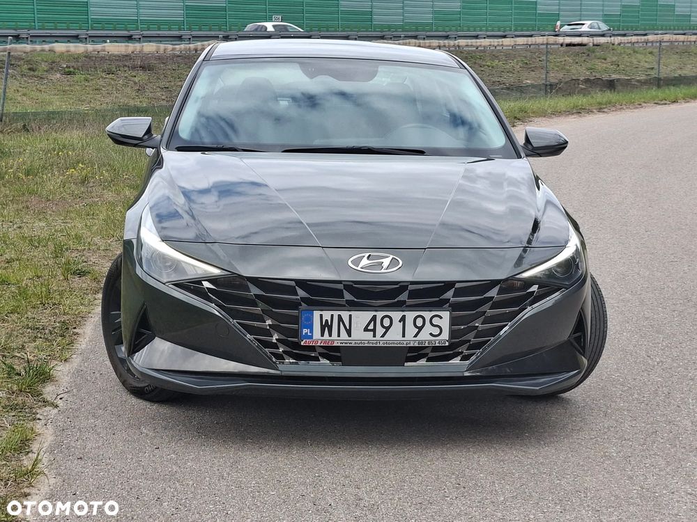 Hyundai Elantra 1.6 Smart CVT - 11