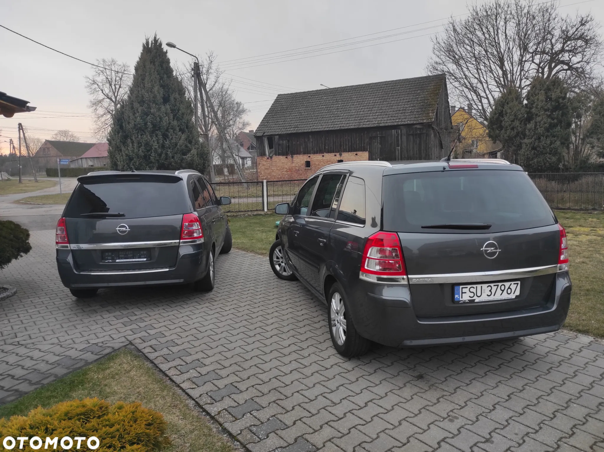 Opel Zafira 1.8 Cosmo - 2