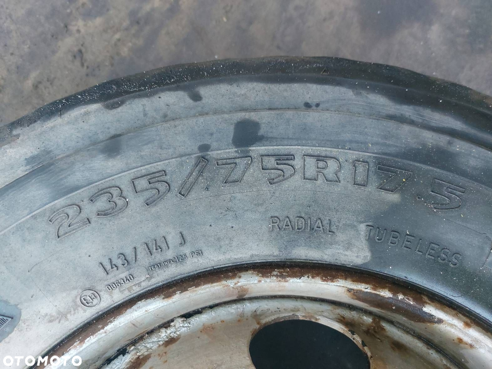 KOŁO OPONA + FELGA ISUZU NQR70LL 235/75 r17.5 17.5x6.00 - 4