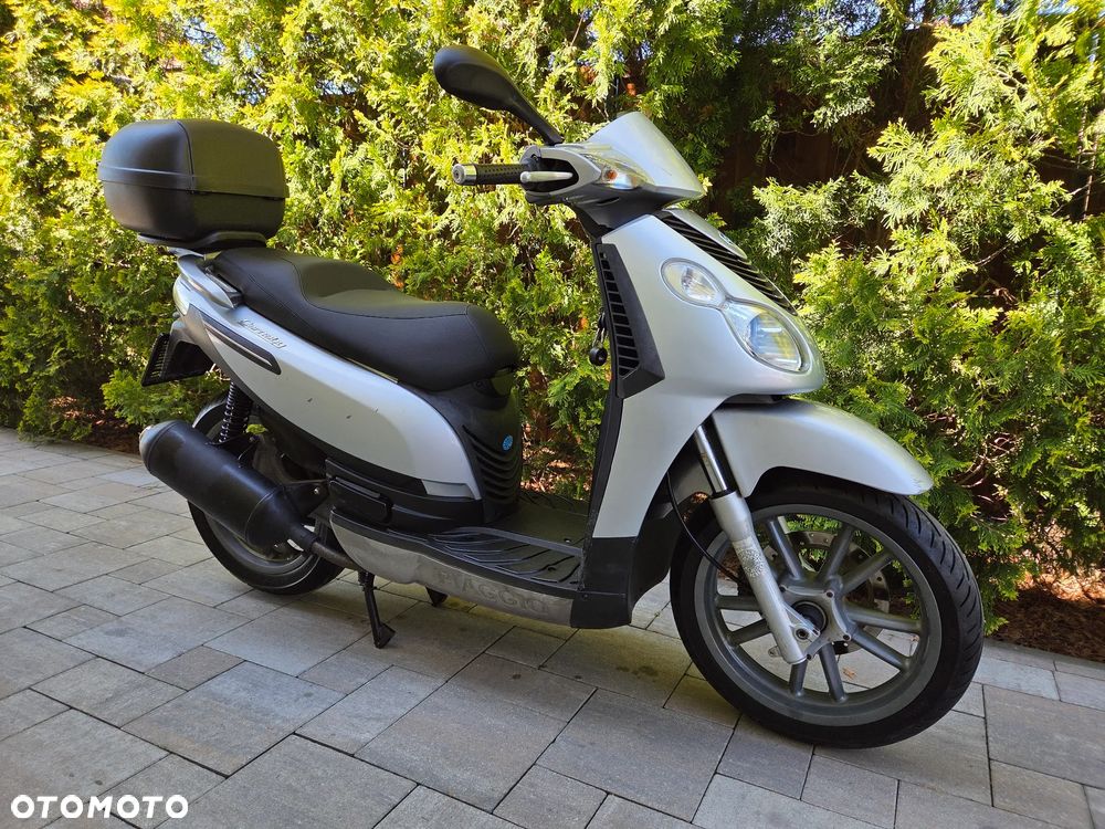 Piaggio Carnaby - 1