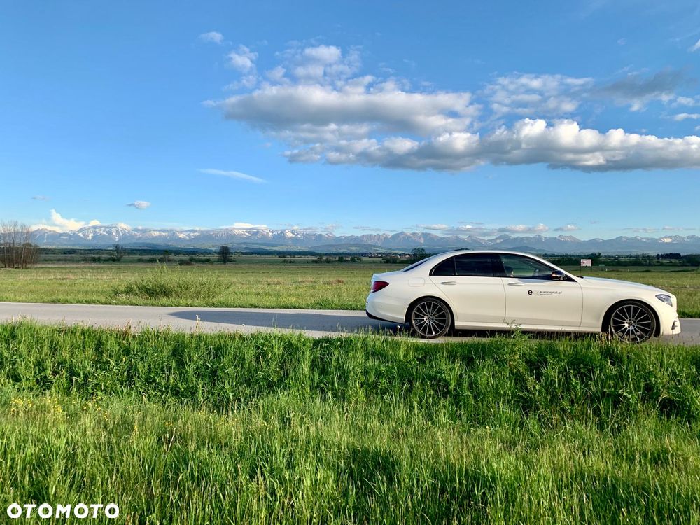 Mercedes-Benz Klasa E 220 d 4-Matic 9G-TRONIC - 2