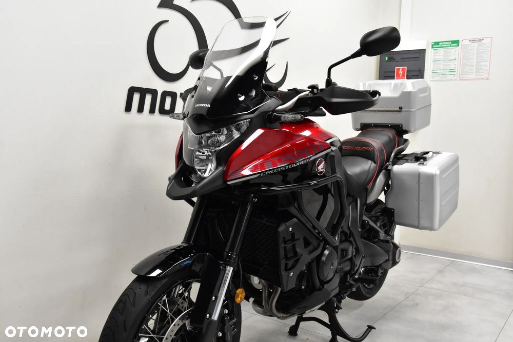 Honda VFR - 13
