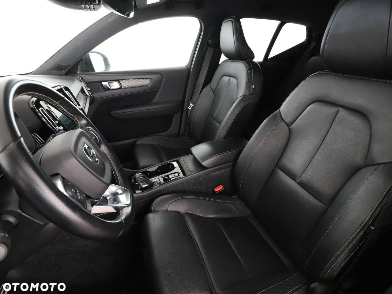 Volvo XC 40 D3 R-Design - 13