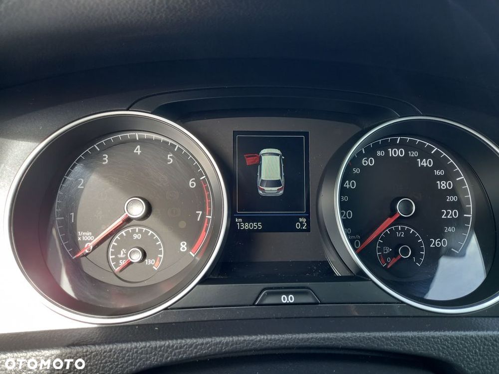 Volkswagen Golf - 12