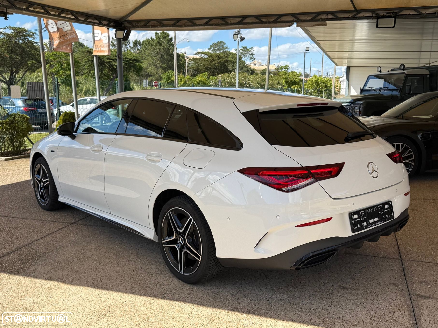 Mercedes-Benz CLA 250 e Shooting Brake AMG Line - 3