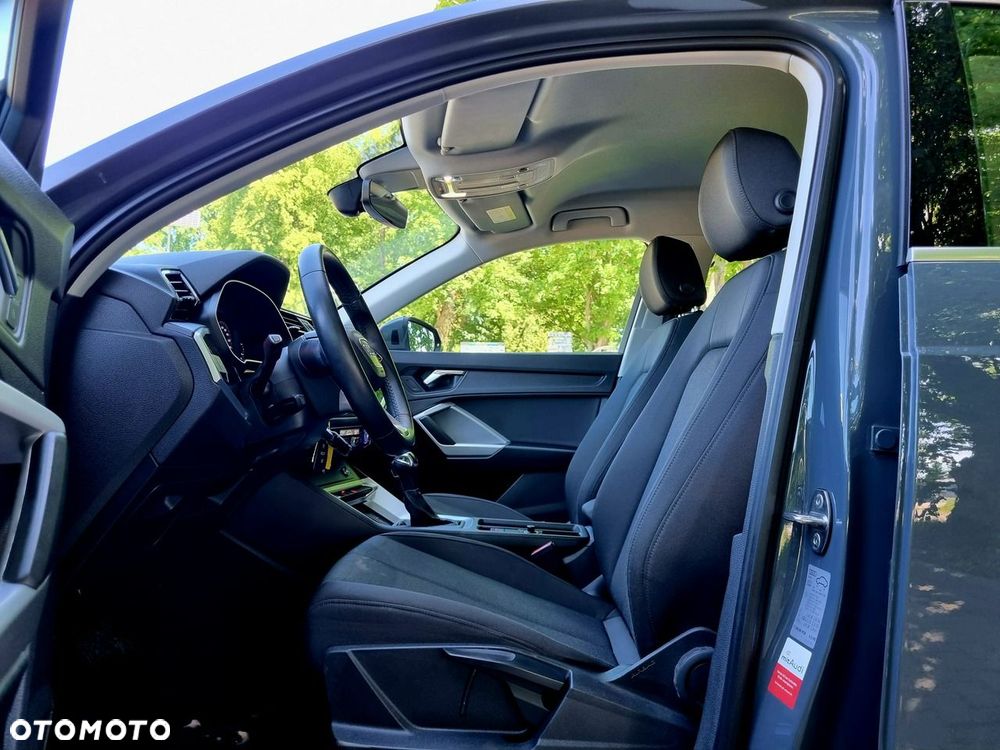 Audi Q3 35 TFSI S tronic - 12