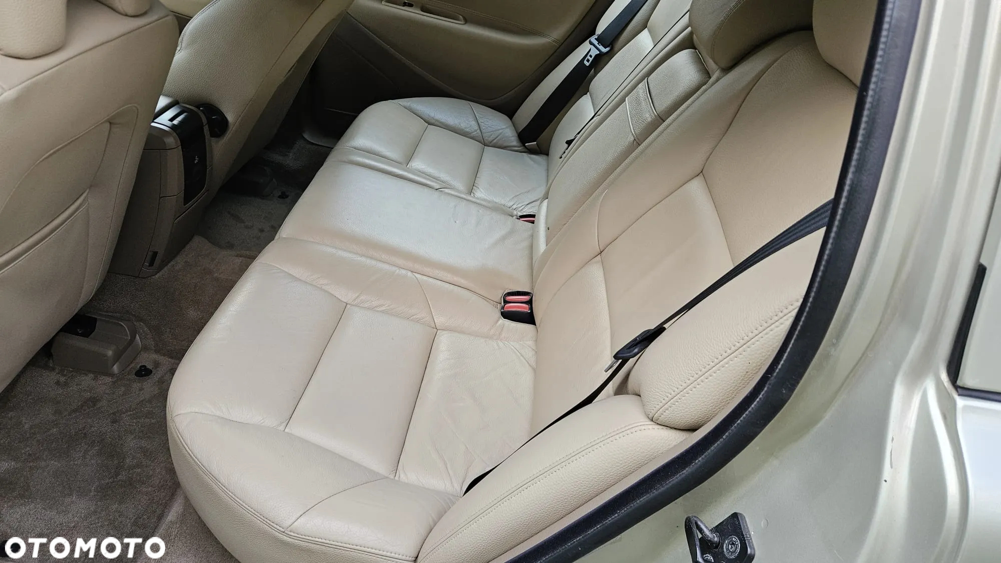 Volvo V70 2.5T AWD Summum - 28