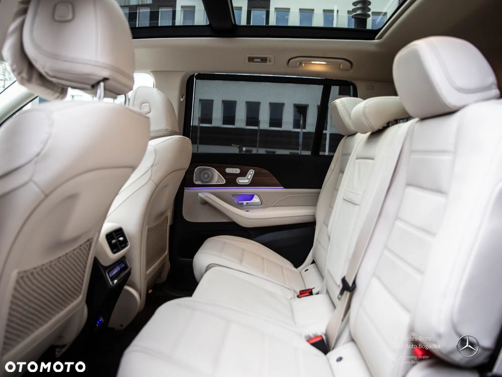 Mercedes-Benz GLS - 15