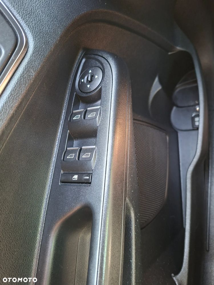 Ford B-MAX 1.6 Trend MPS6 EU6 - 19