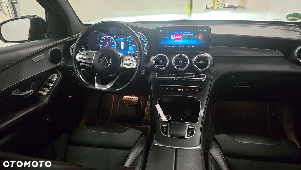 Mercedes-Benz GLC 300 d 4Matic 9G-TRONIC AMG Line Plus - 7