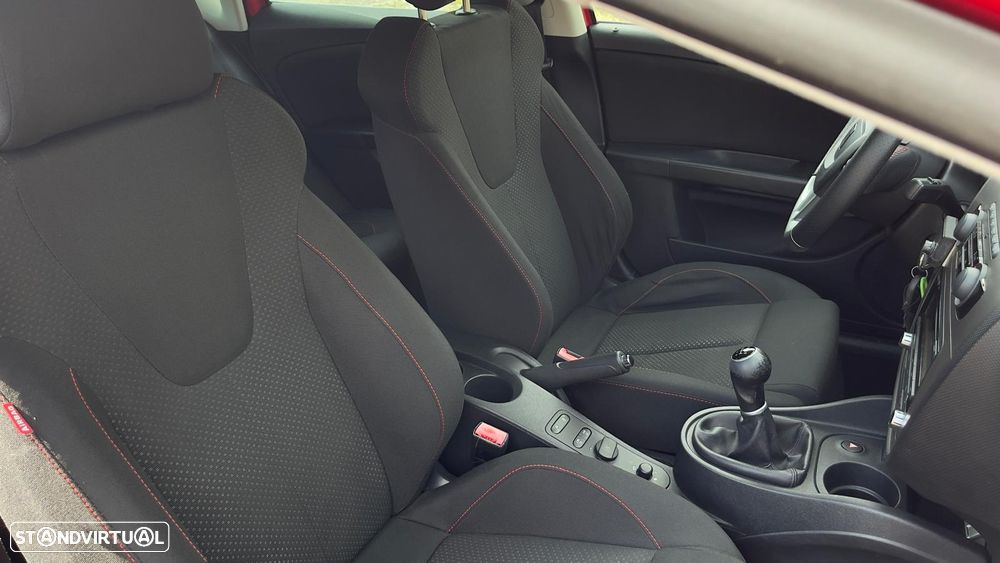 SEAT Leon 2.0 TDI DPF FR - 15