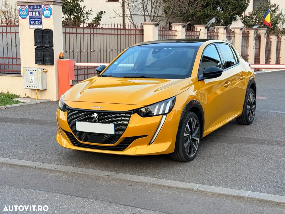 Peugeot 208 1.2 L PureTech STT GT Pack - 2