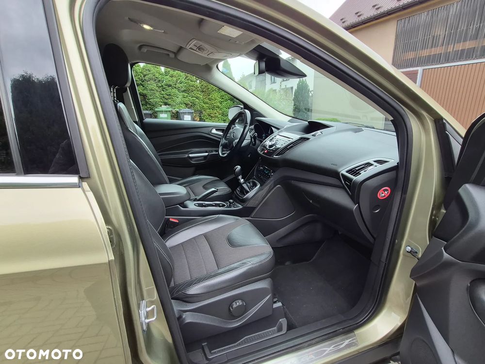 Ford Kuga - 18