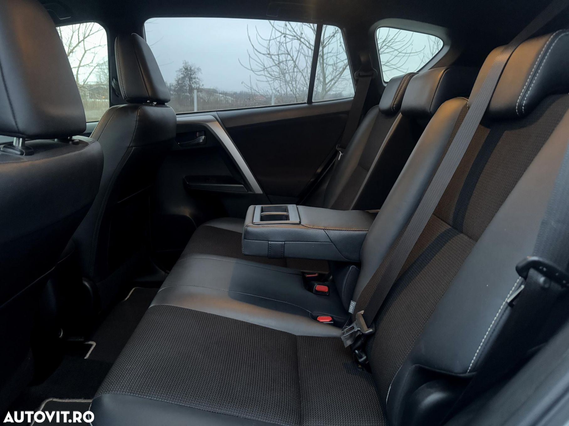 Toyota RAV4 - 21