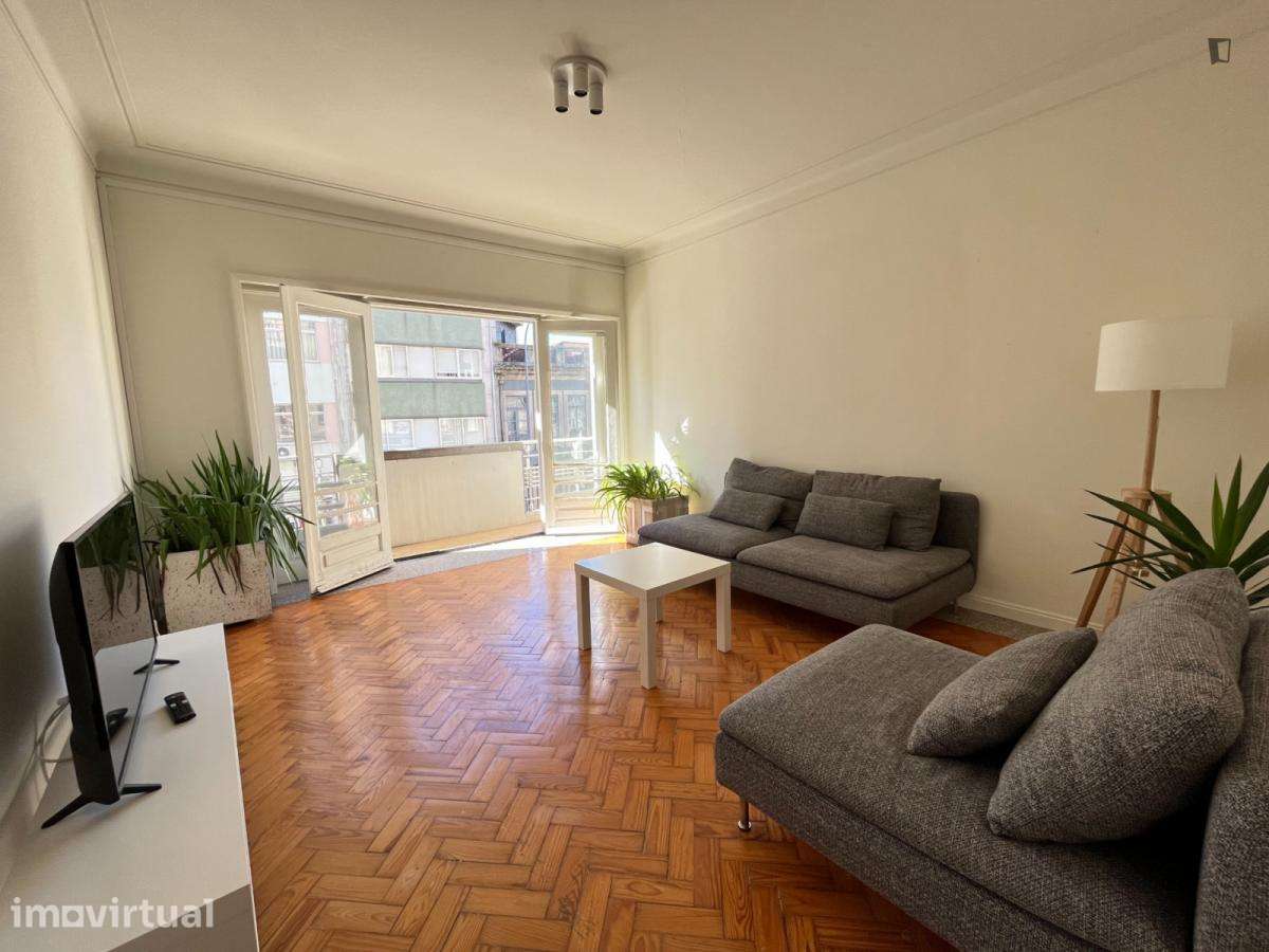 Quarto - localizado em Cedofeita Porto - Grande imagem: 3/29